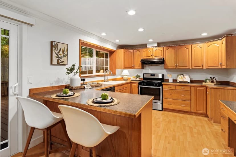 Property photo for 13220 Se 52nd Place, Bellevue photo 11