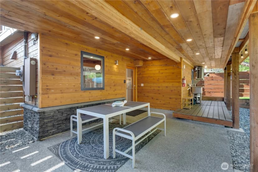 Property photo for 14207 Evergreen Way, Stanwood photo 19