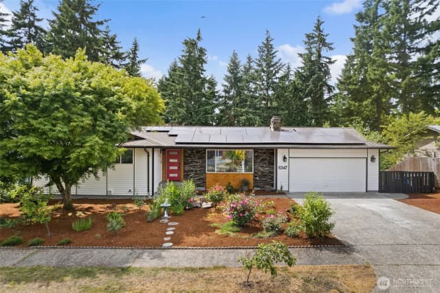 Property photo for 6347 121st Avenue Se, Bellevue photo 2