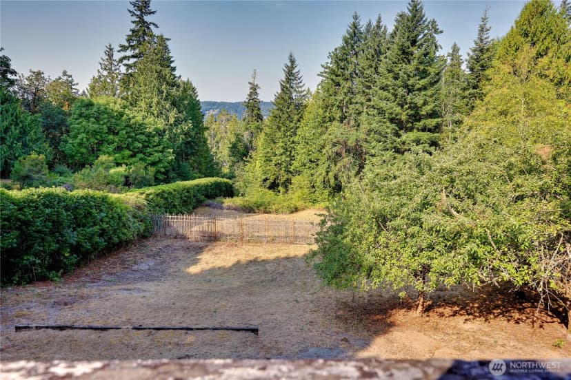 Property photo for 5368 Crystal Springs Drive Ne, Bainbridge Island photo 40