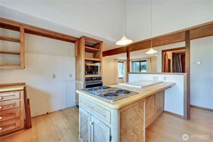 Property photo for 5368 Crystal Springs Drive Ne, Bainbridge Island photo 21