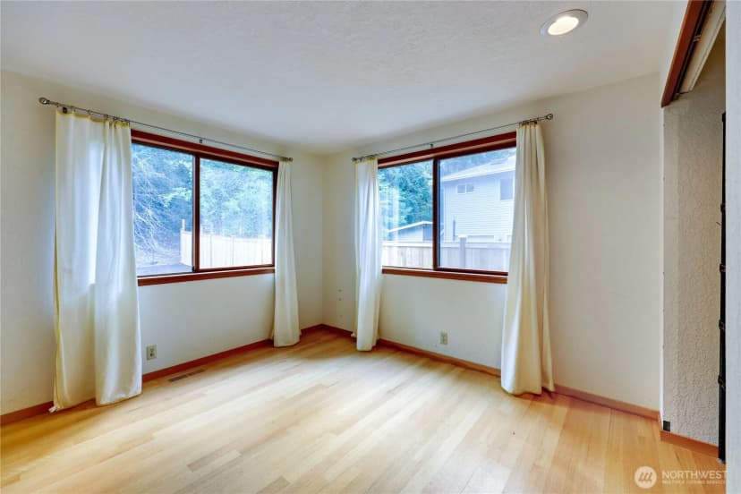 Property photo for 5368 Crystal Springs Drive Ne, Bainbridge Island photo 28