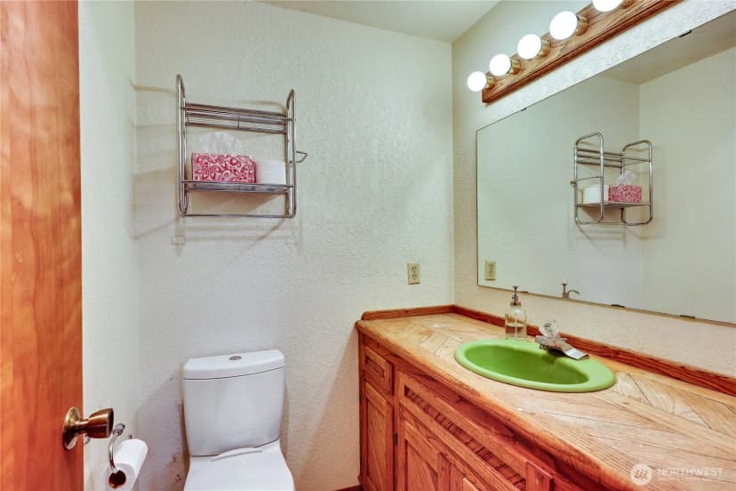 Property photo for 5368 Crystal Springs Drive Ne, Bainbridge Island photo 33