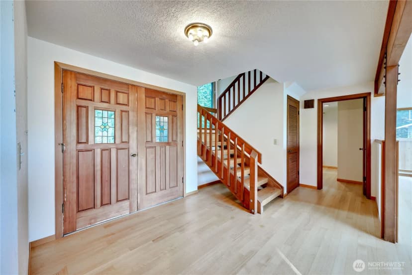 Property photo for 5368 Crystal Springs Drive Ne, Bainbridge Island photo 7
