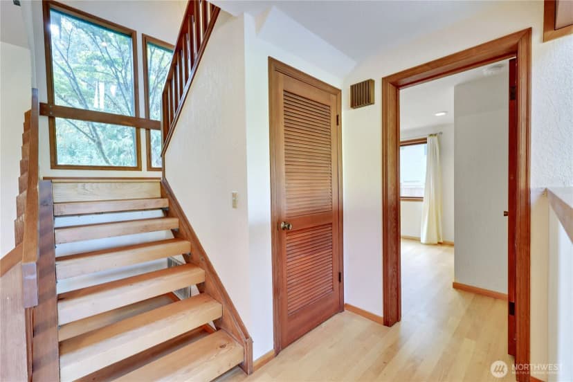 Property photo for 5368 Crystal Springs Drive Ne, Bainbridge Island photo 27