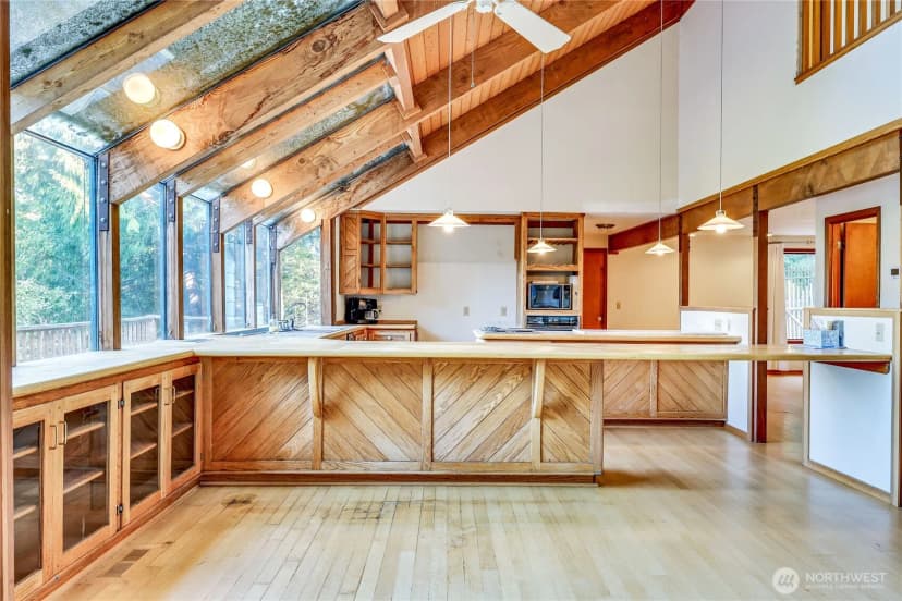 Property photo for 5368 Crystal Springs Drive Ne, Bainbridge Island photo 17