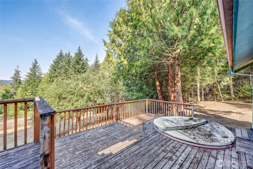 Property photo for 5368 Crystal Springs Drive Ne, Bainbridge Island photo 16