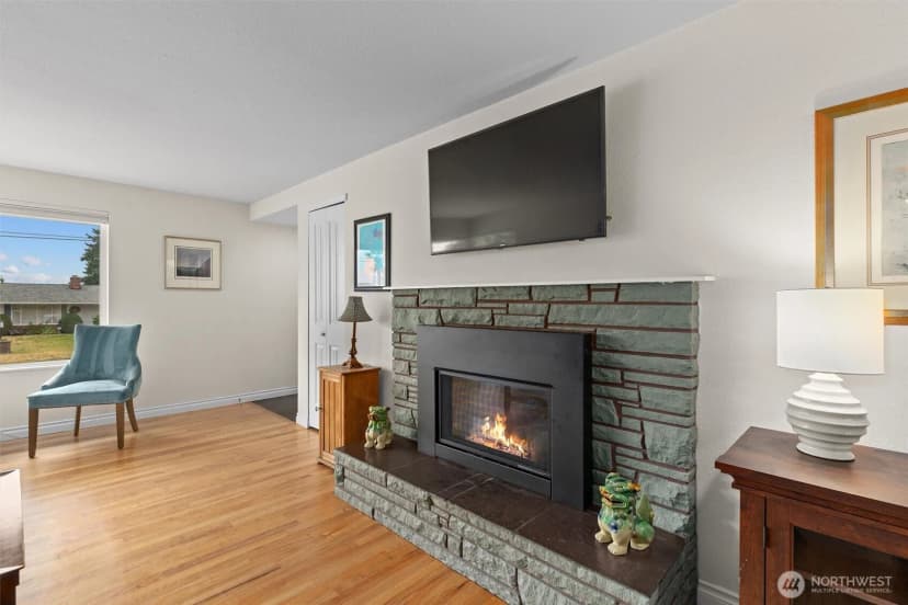 Property photo for 8806 Cascadia Avenue, Everett photo 7