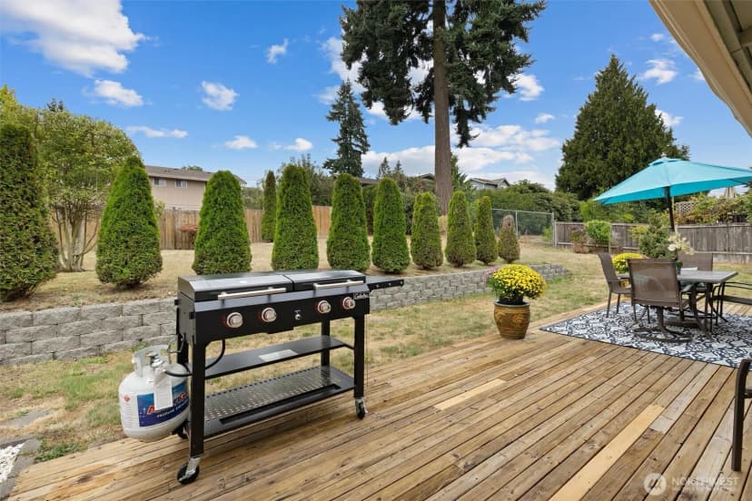 Property photo for 8806 Cascadia Avenue, Everett photo 28