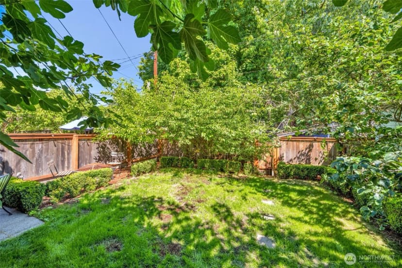 Property photo for 5618 12th Avenue Ne, Seattle photo 29