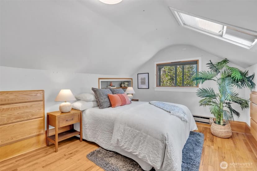 Property photo for 5618 12th Avenue Ne, Seattle photo 20