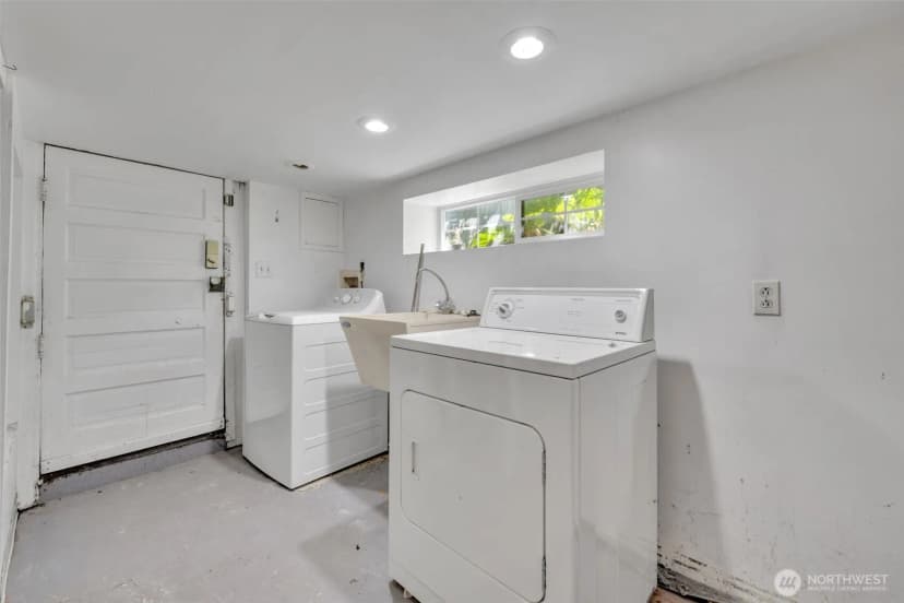 Property photo for 5618 12th Avenue Ne, Seattle photo 25