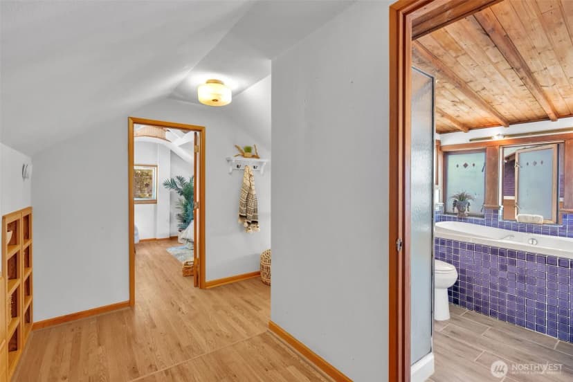 Property photo for 5618 12th Avenue Ne, Seattle photo 22