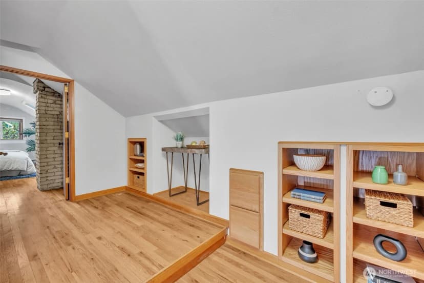 Property photo for 5618 12th Avenue Ne, Seattle photo 21