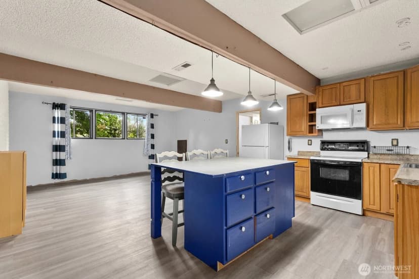 Property photo for 30904 5th Place S, Federal Way photo 21