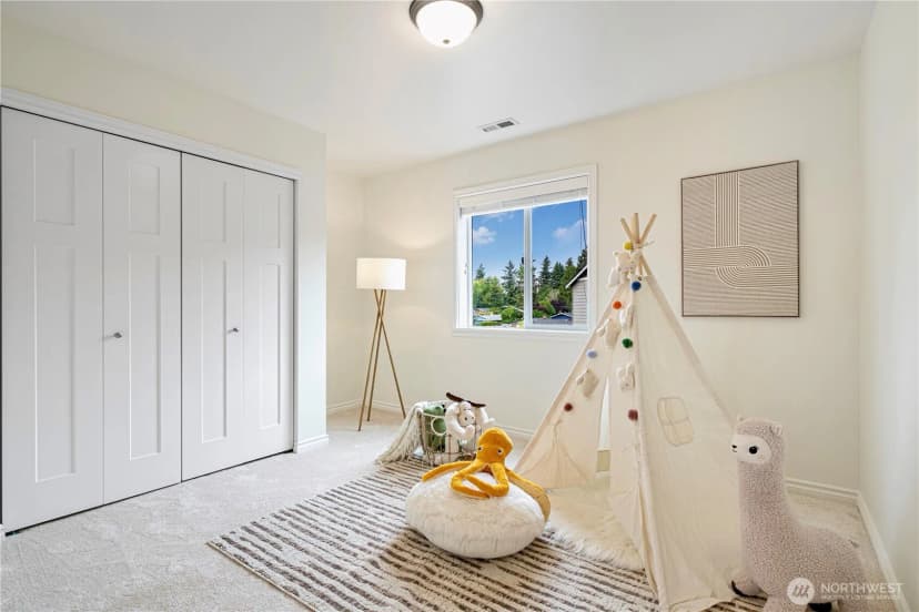 Property photo for 8042 117th Place Se, Newcastle photo 21
