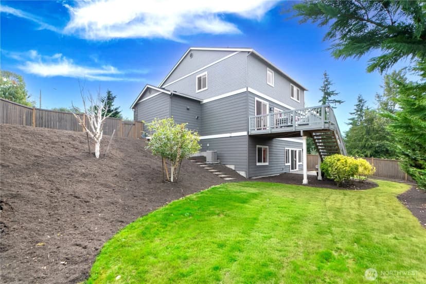 Property photo for 8042 117th Place Se, Newcastle photo 32