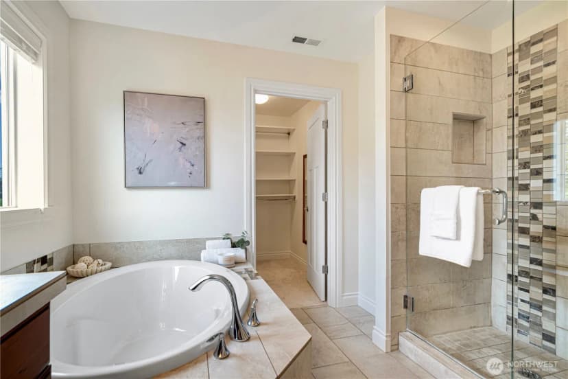 Property photo for 8042 117th Place Se, Newcastle photo 17