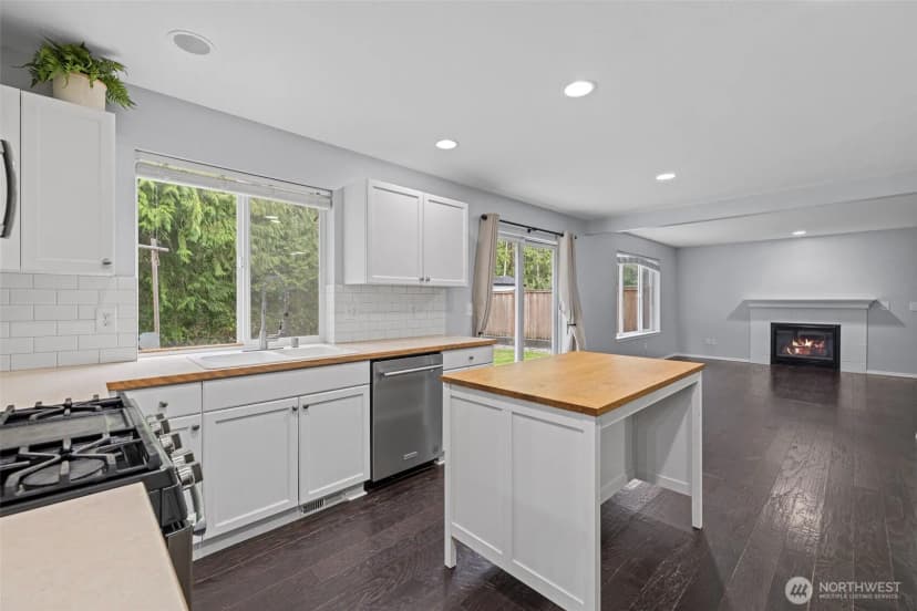 Property photo for 8209 Hunter Place, Arlington photo 12