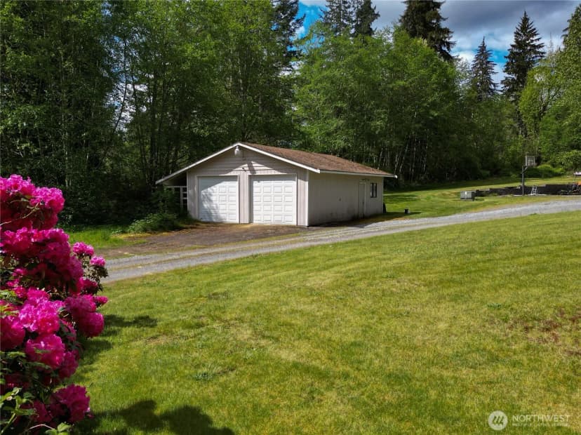 Property photo for 7412 143rd Avenue Ne, Lake Stevens photo 2