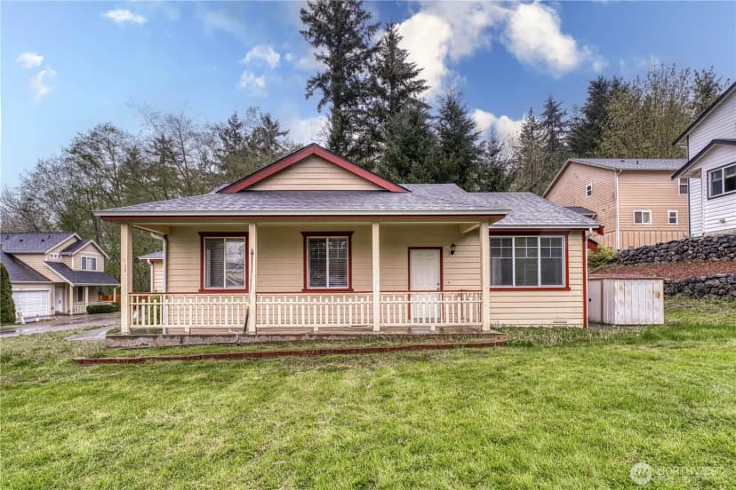 Property photo for 7064 Engine Lane Ne, Bremerton photo 2