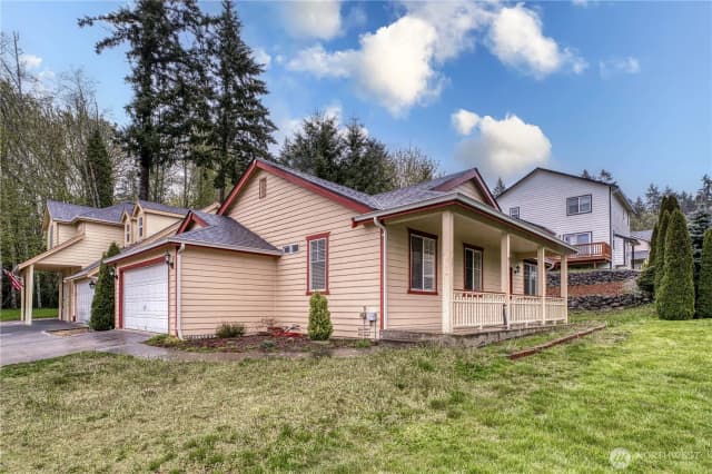 Property photo for 7064 Engine Lane Ne, Bremerton