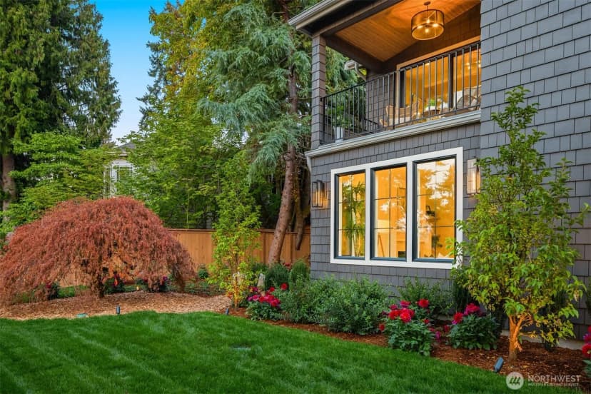 Property photo for 2012 9th Street W, Kirkland photo 30