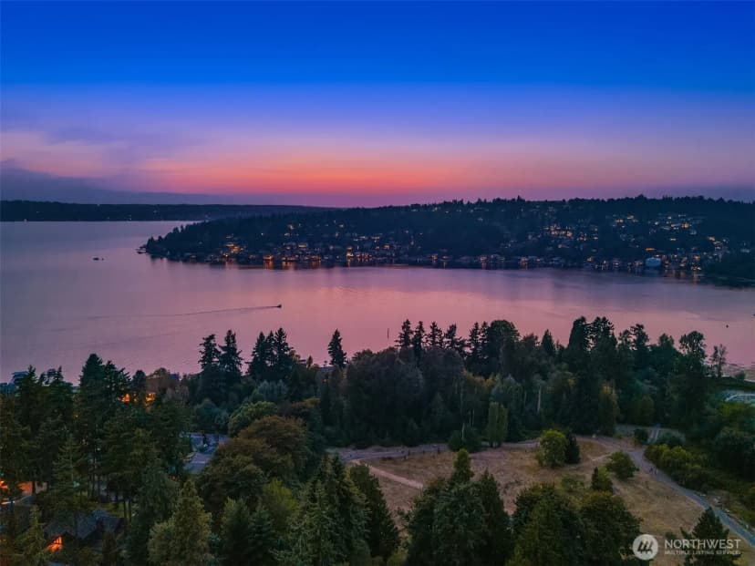 Property photo for 2012 9th Street W, Kirkland photo 37