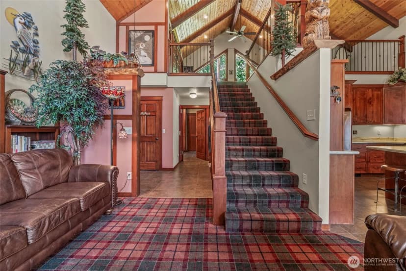 Property photo for 11 W Cape Horn Road, Cathlamet photo 10