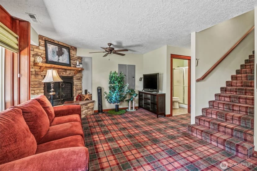 Property photo for 11 W Cape Horn Road, Cathlamet photo 25