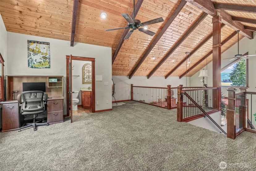 Property photo for 11 W Cape Horn Road, Cathlamet photo 22