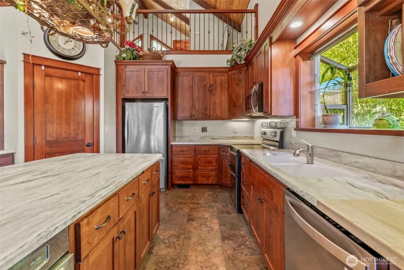 Property photo for 11 W Cape Horn Road, Cathlamet photo 15