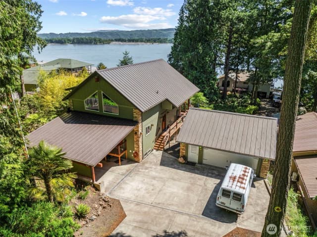 Property photo for 11 W Cape Horn Road, Cathlamet photo 2
