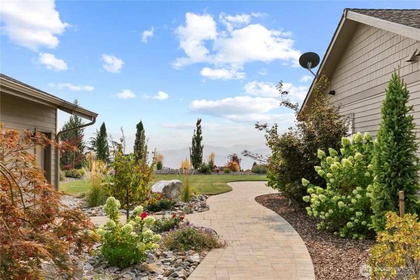 Property photo for 4095 W Eaglerock Drive, Wenatchee photo 7