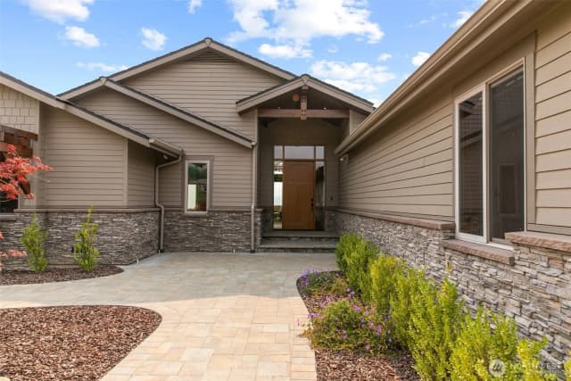Property photo for 4095 W Eaglerock Drive, Wenatchee photo 5