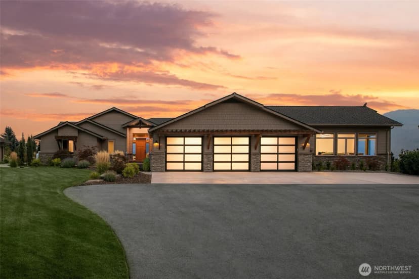 Property photo for 4095 W Eaglerock Drive, Wenatchee