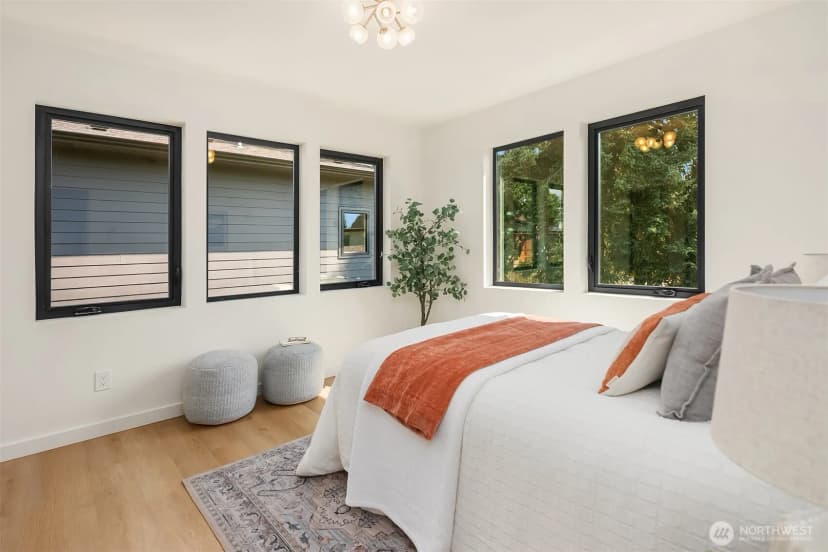Property photo for 12717 Dayton Avenue N, Seattle photo 13