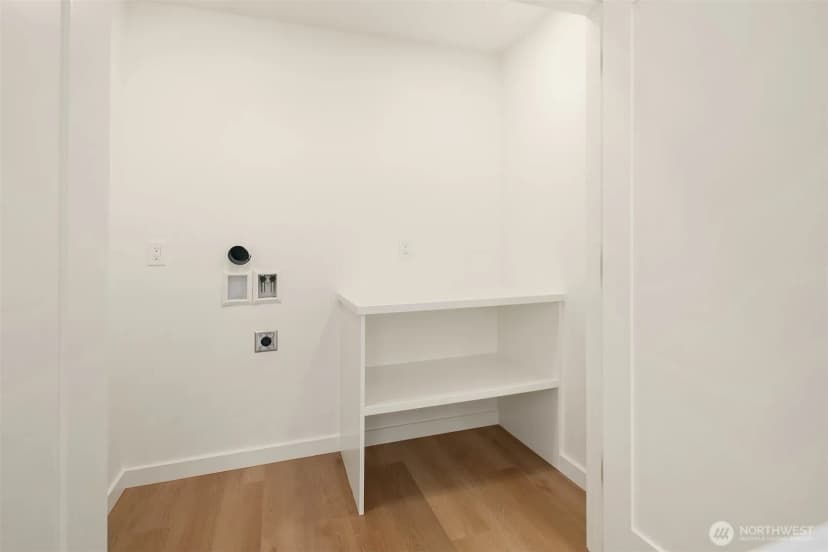 Property photo for 12717 Dayton Avenue N, Seattle photo 14