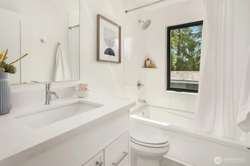 Property photo for 12717 Dayton Avenue N, Seattle photo 12