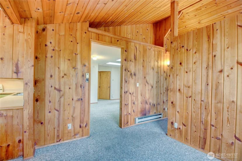 Property photo for 1701 24th Court, Anacortes photo 13