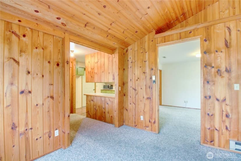 Property photo for 1701 24th Court, Anacortes photo 12