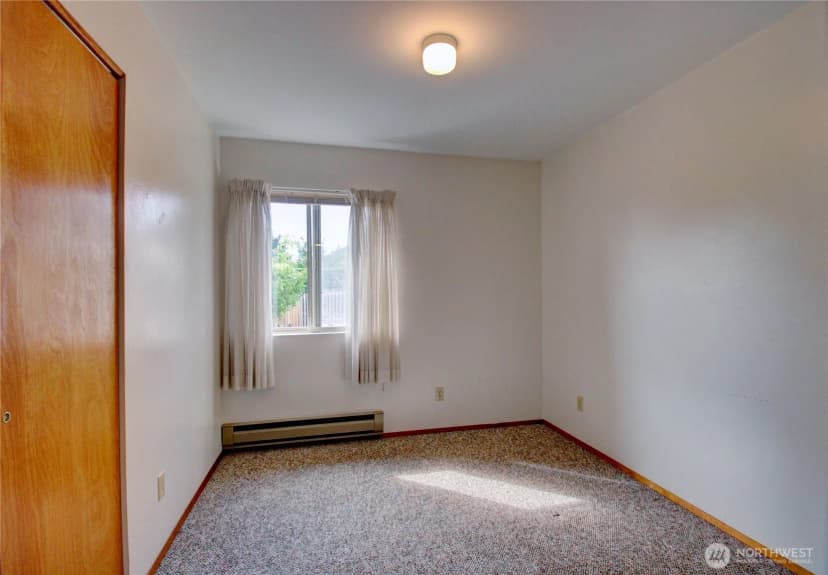 Property photo for 1701 24th Court, Anacortes photo 29