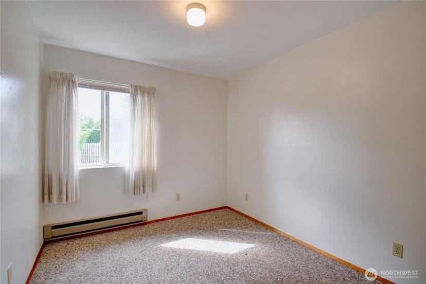 Property photo for 1701 24th Court, Anacortes photo 30