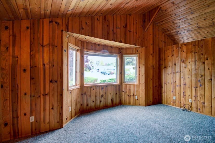 Property photo for 1701 24th Court, Anacortes photo 15