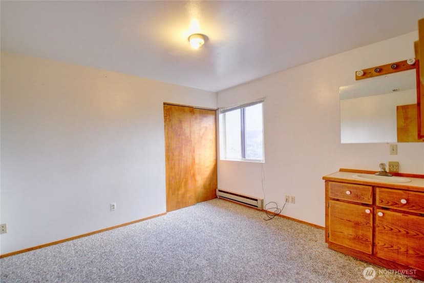 Property photo for 1701 24th Court, Anacortes photo 19