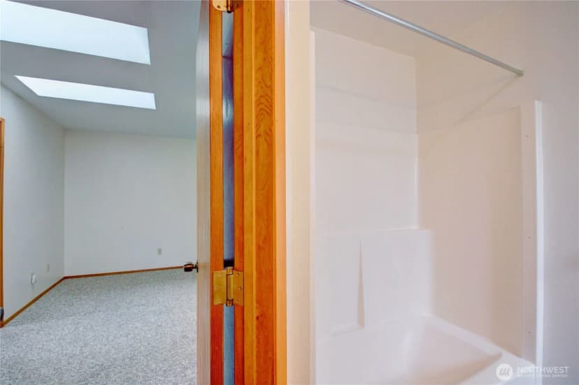 Property photo for 1701 24th Court, Anacortes photo 26