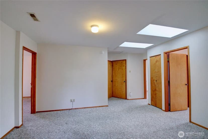 Property photo for 1701 24th Court, Anacortes photo 17