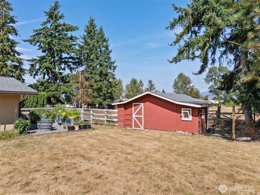Property photo for 43112 208th Avenue Se, Enumclaw photo 28