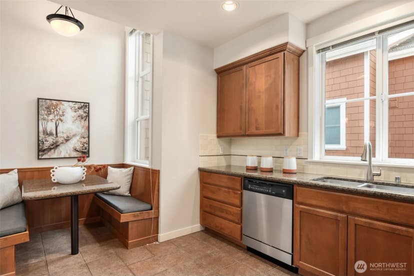 Property photo for 209 18th Avenue E #b, Seattle photo 20