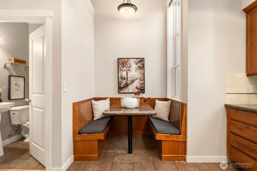 Property photo for 209 18th Avenue E #b, Seattle photo 21